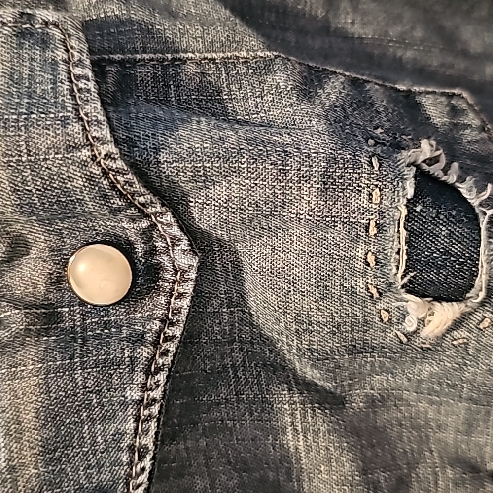 American Eagle denim button up - Picture 3 of 3